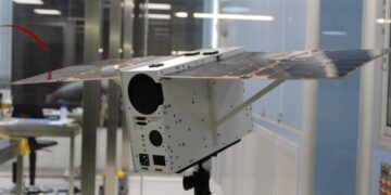 Il satellite ArgoMoon nella sede di Argotec in Italia. Credits: Argotec.