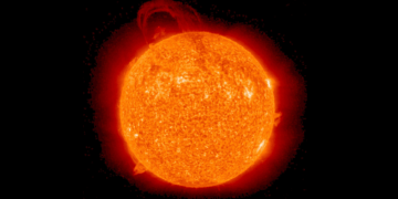 Il Sole fotografato nel 2010 dal telescopio STEREO (Solar Terrestrial Relations Observatory) nella frequenza degli estremi Ultravioletti. Credits: NASA