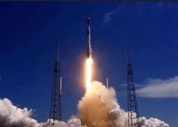La partenza di Starlink-28.