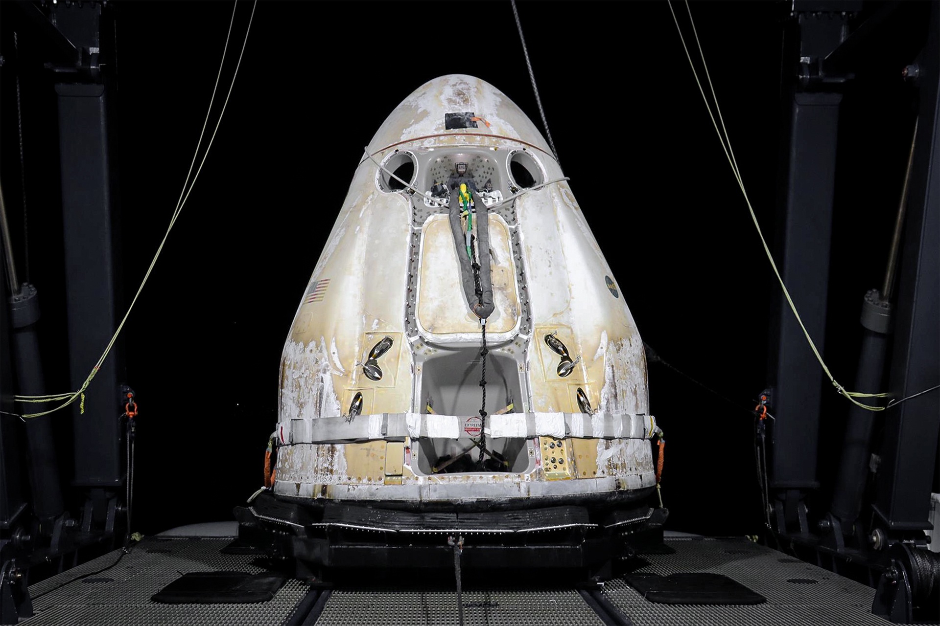 cargo dragon splashdown