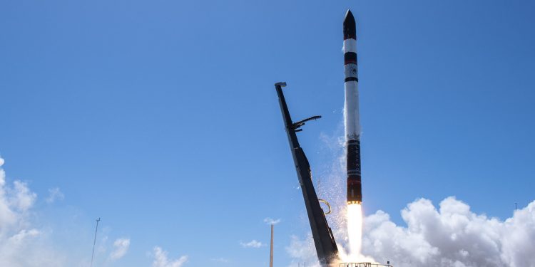 La partenza della missione Love At First Insight di Electron del 18 novembre. Credits: Rocket Lab.