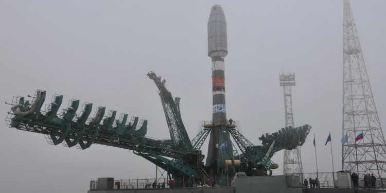 Il vettore Soyuz con i 36 satelliti OneWeb a bordo. Credits: Roscosmos.