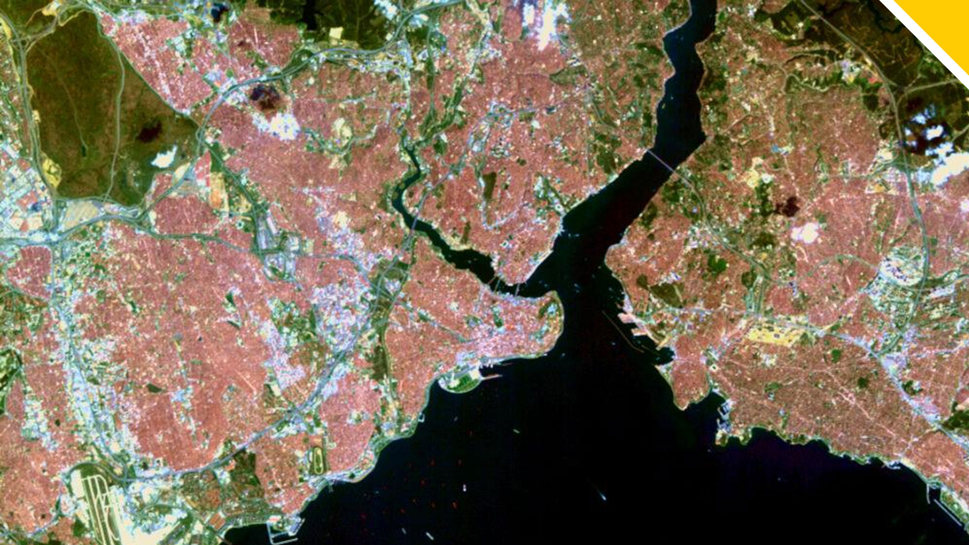 La prima foto di Istanbul di EnMAP. 