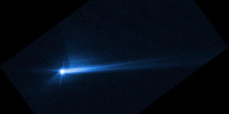 Una nuova foto dell'asteroide Dimorphos dopo lo schianto di DART. Credits: NASA/ESA/STScI/Hubble