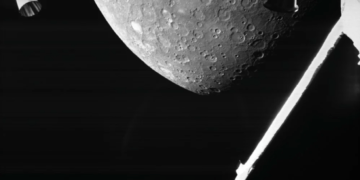 Prima foto di BepiColombo