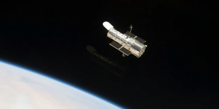 Hubble visto dallo Space Shuttle