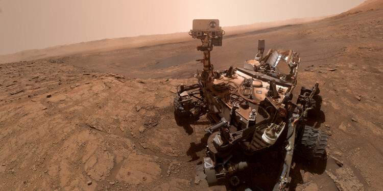 Il rover Curiosity della NASA ha scattato questo selfie il 13 giugno 2018. Credits: NASA/JPL-Caltech