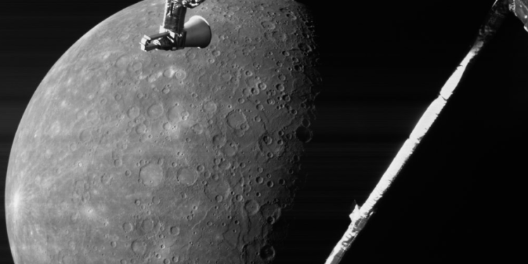 Porzione dello scatto di una delle telecamere di monitoraggio della missione BepiColombo di ESA/JAXA effettuato 23 minuti dopo il massimo avvicinamento del quarto sorvolo di Mercurio, a 3500 km dal pianeta. Credits: ESA/JAXA