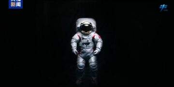 La Cina ha presentato le tute spaziali che useranno i taikonauti sulla Luna