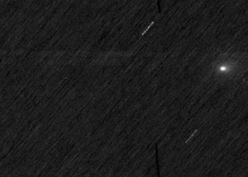 La cometa interstellare 3I/ATLAS fotografata da ExoMars TGO. Credits: ESA/TGO/CaSSIS