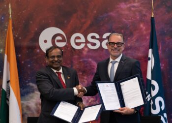 La firma dell'estensione dell'accordo di cooperazione spaziale tra ESA e ISRO a settembre 2026. Credits: ESA/D. Dos Santos