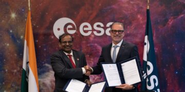 La firma dell'estensione dell'accordo di cooperazione spaziale tra ESA e ISRO a settembre 2026. Credits: ESA/D. Dos Santos
