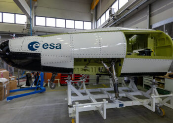 Modello di prova dello Space Rider per i drop test. Credits: ESA