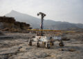 Charlie, prototipo del futuro rover europeo Rosalind Franklin, costruito da Airbus e utilizzato per test sul campo nel deserto. Credits: Airbus