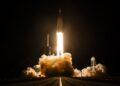 Liftoff del Falcon Heavy per la missione NROL-97 dell'NRO il 2 ottobre 2026. Credits: SpaceX